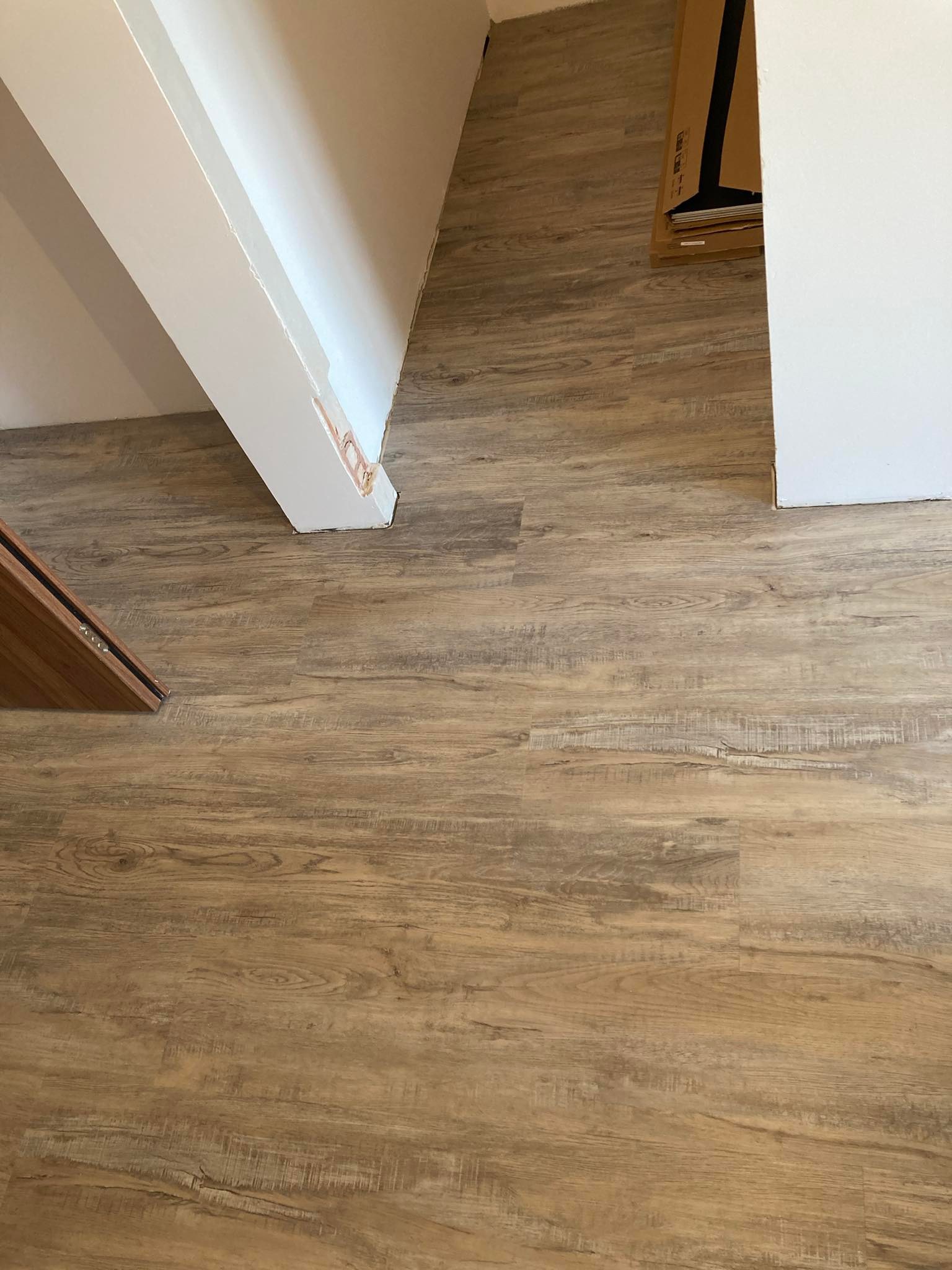 Vinylová podlaha RIGID Dub Kamencový